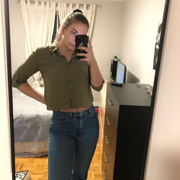 ▪️3 for 25▪️Olive Green Button Blouse